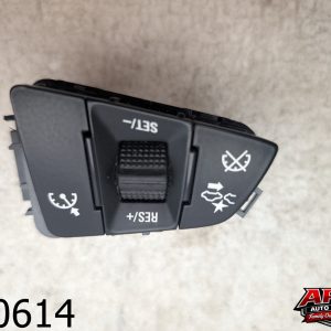 OEM 2014 Chevrolet Malibu 2.0L STEERING WHEEL CRUISE CONTROL SWITCH