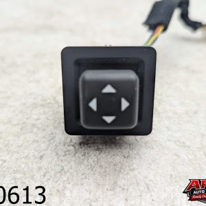 OEM 2014 Kia Cadenza 3.3L Side Mirror Switch