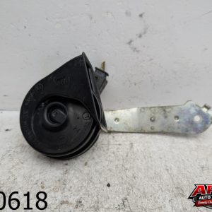 OEM 2014 Mercedes CLA250 2.0L FRONT LEFT LOW NOTE TONE HORN SIGNAL