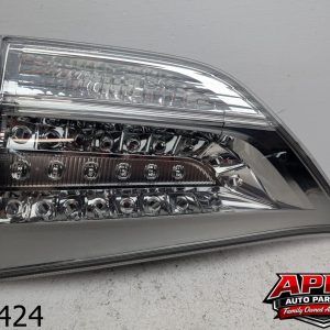 OEM 2014 Toyota Sienna 3.5L Right Passenger Tail Light Liftgate Mounted