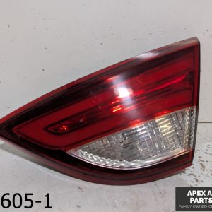 OEM 2015-2017 Chrysler 200 2.4L Right (Passenger Side) Inner Tail Light