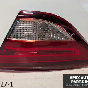 OEM 2015-2017 Chrysler 200 3.6L Right Passenger Side LID Inner Tail Light