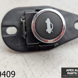 OEM 2015 Chrysler 200 3.6L SEDAN TRUNK DECK LID RELEASE SWITCH CONTROL BUTTON