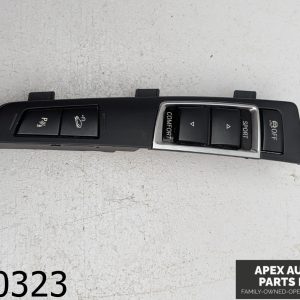 OEM 2016 BMW 528i xDrive 2.0L Center Console Sport Camera PDC Switch Unit