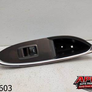 OEM 2017 Chevrolet Malibu 1.5L FRONT RIGHT DOOR POWER WINDOW CONTROL SWITCH TRIM