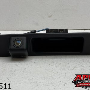 OEM 2019 Chevrolet Equinox 1.5L Rear View Camera W/ Lift Door Trunk Handle