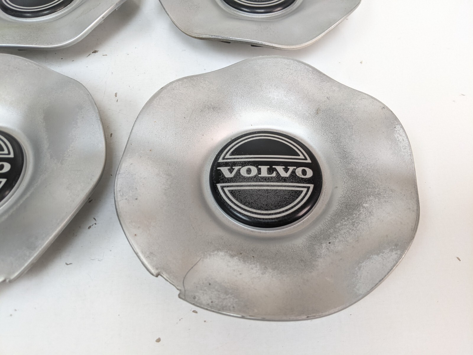 OEM 93-00 Volvo 850 S70 V70 Wheel Painted Center Hub Caps (SET OF 4) 9140405 - Image 4