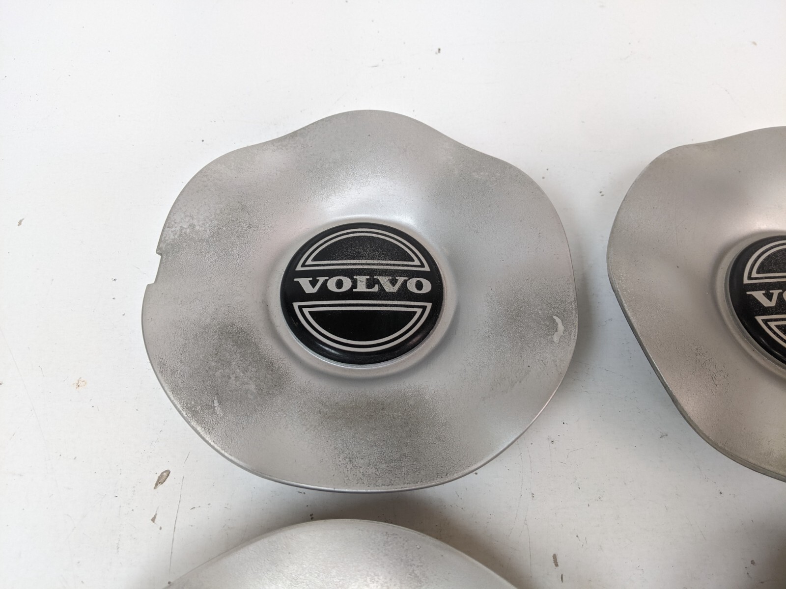 OEM 93-00 Volvo 850 S70 V70 Wheel Painted Center Hub Caps (SET OF 4) 9140405 - Image 6