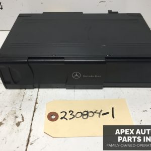 OEM 98-08 Mercedes W220 S430 C320 CD Changer 6 Disk Player MC3010 2038209089