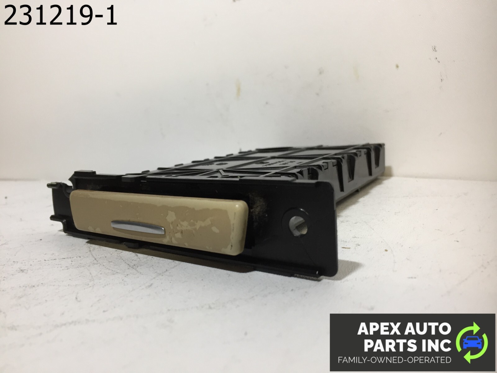 OEM BMW 328i 2009 Dashboard Right Passenger Cup Holder 51457127406 - Image 3