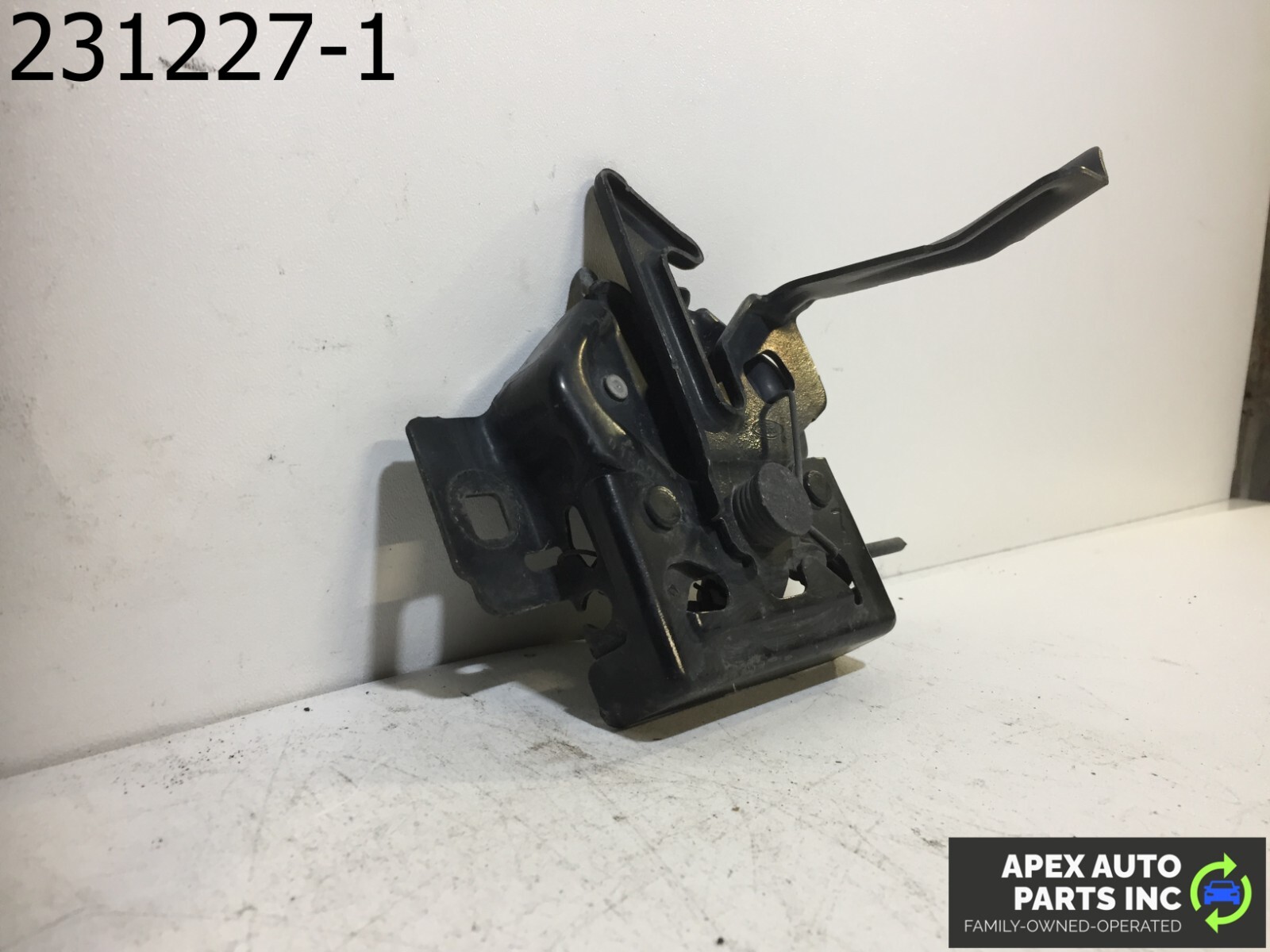 OEM Ford Explorer 2009 Hood Latch 7L1Z16700A - Image 3