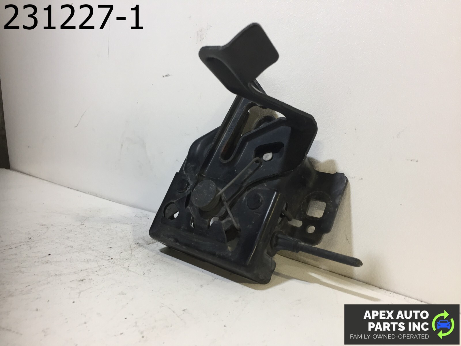 OEM Ford Explorer 2009 Hood Latch 7L1Z16700A - Image 4
