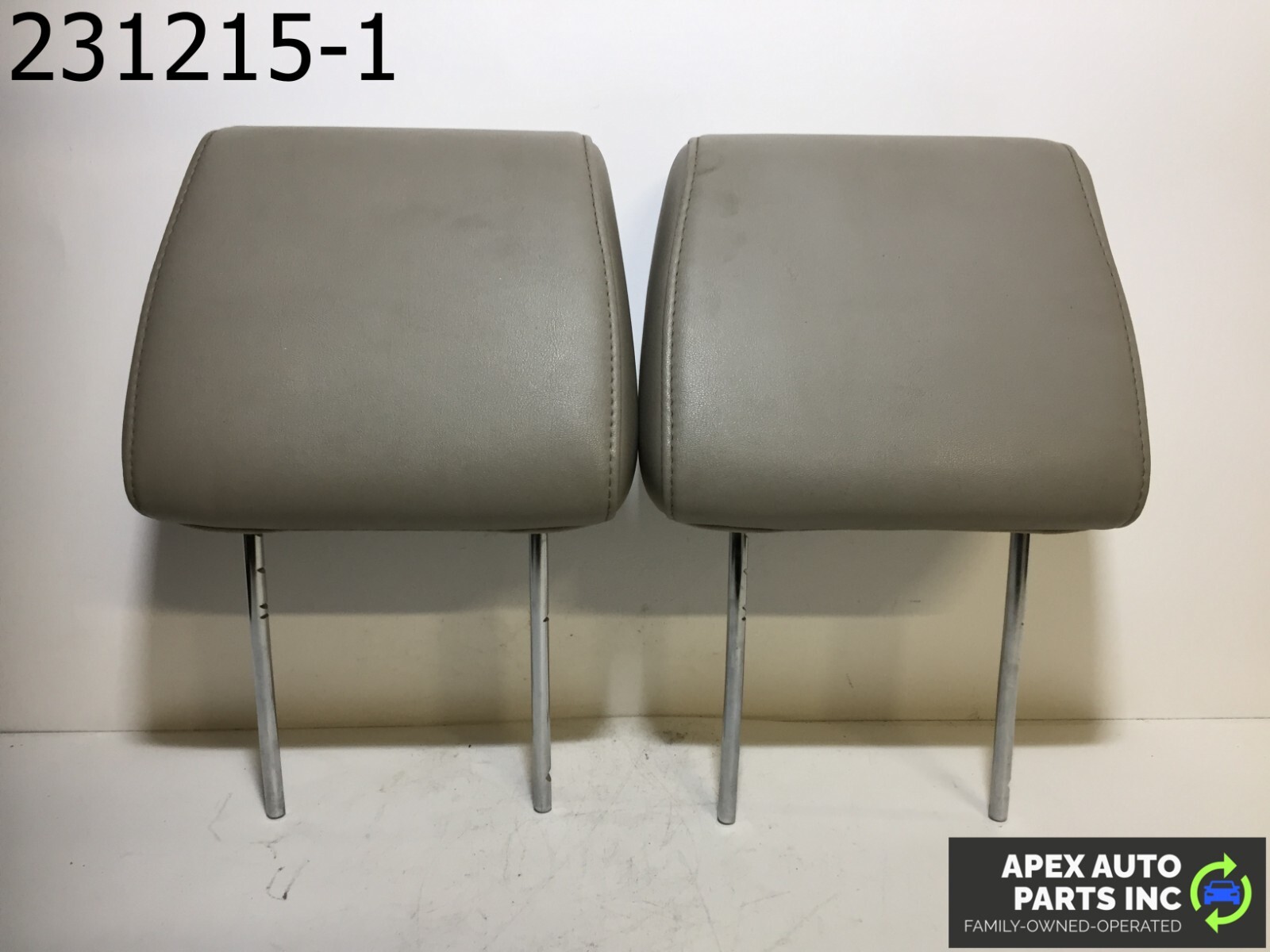 OEM Jeep Commander 2006 Headrest Head Rest Front Seat Brown Leather PAIR - Image 5