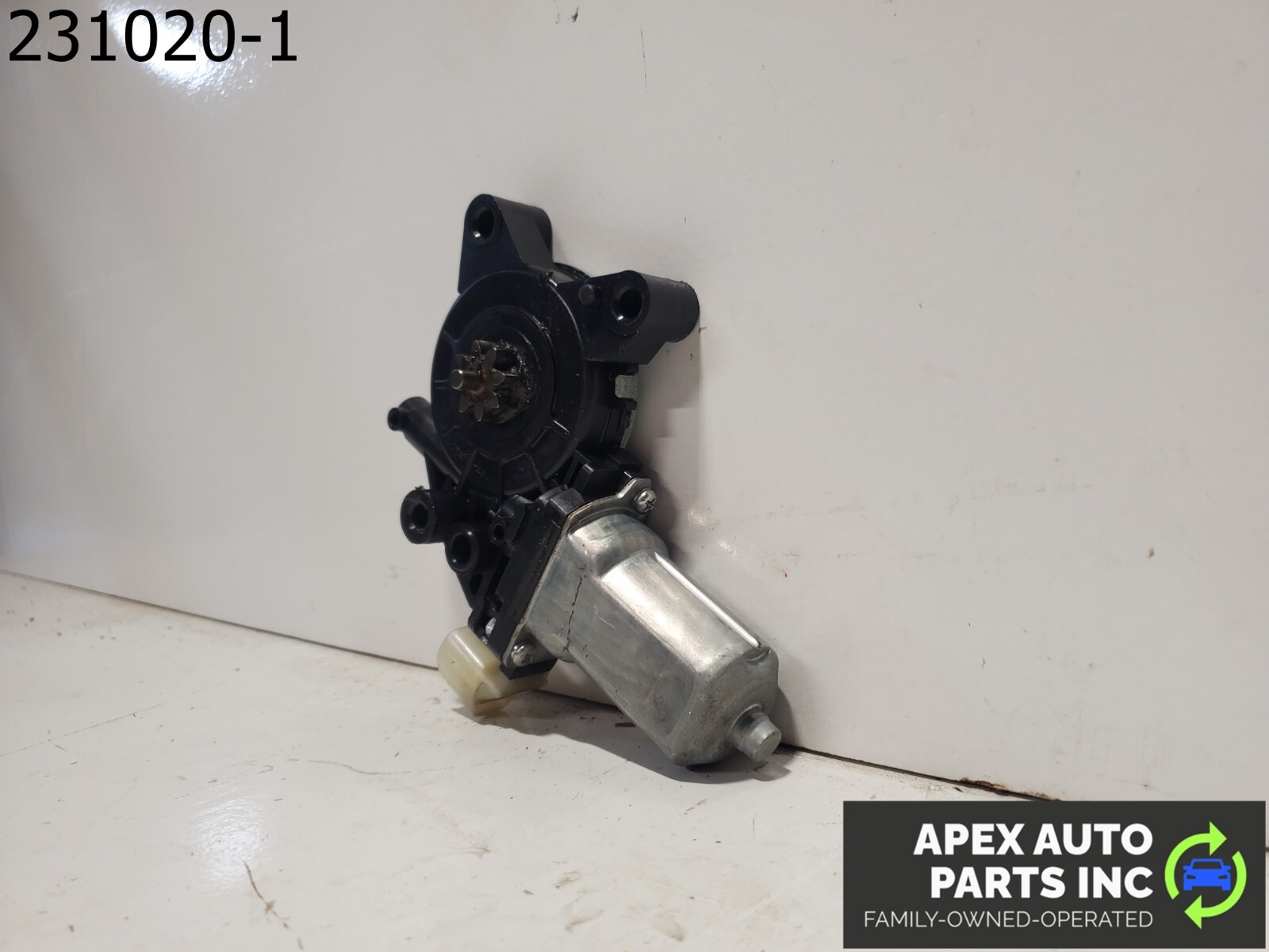 OEM Kia Sedona 08 right window Glass Motor