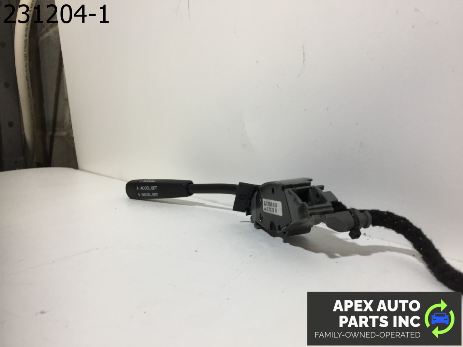 OEM Mercedes ES320 1998 W211 BENZ Cruise Control Switch 1715402645 - Image 3