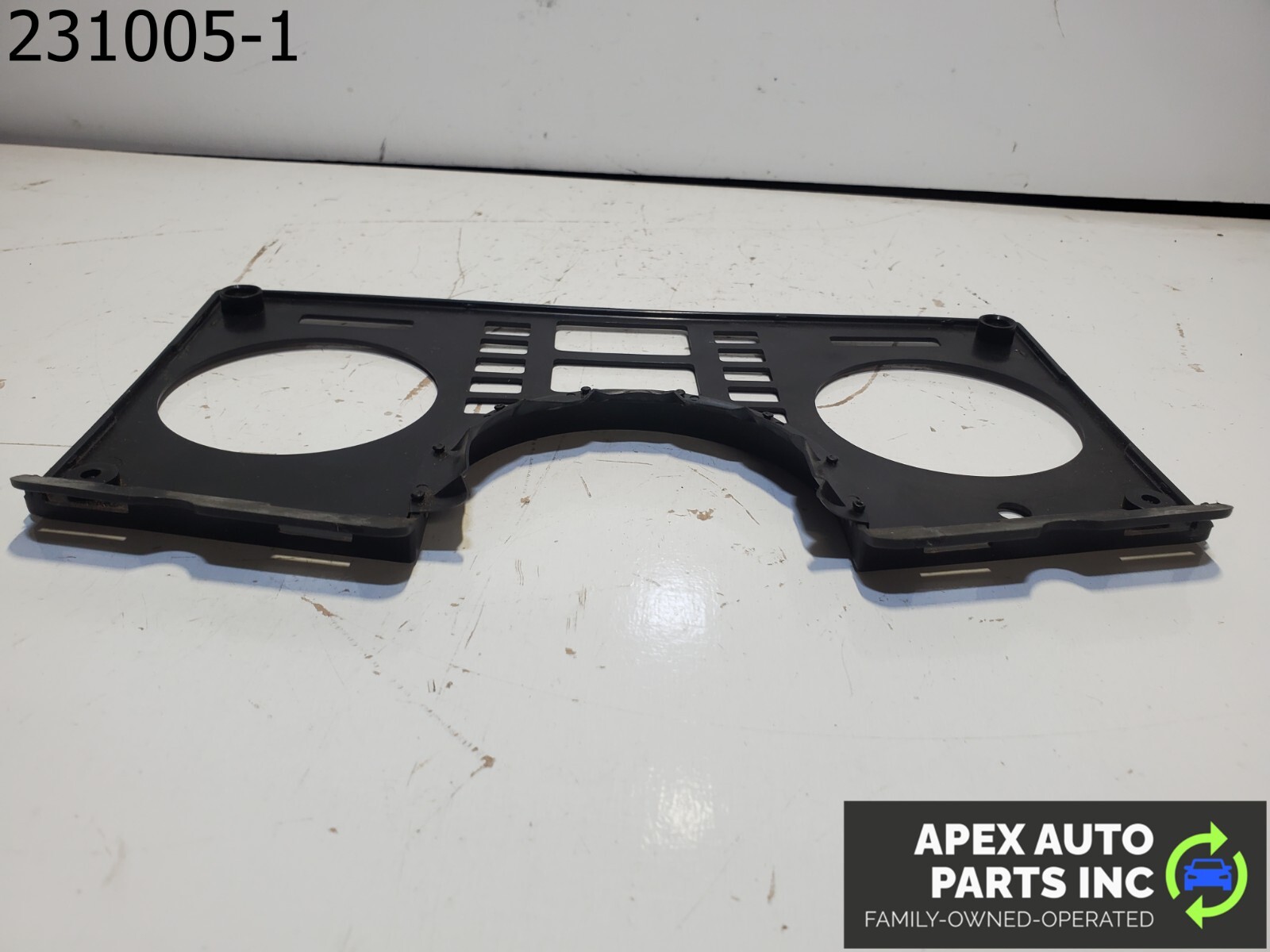 OEM Pontiac Fiero 1985 dash cluster bezel trim (1BB) - Image 9