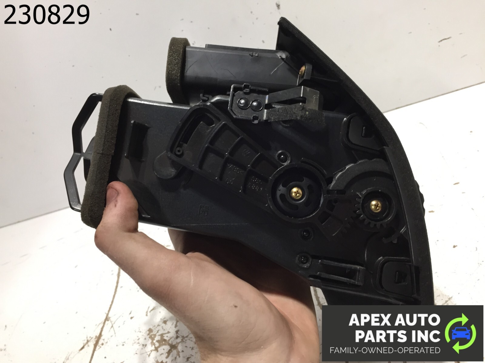 02-05 Infiniti Q45 Passenger Side Dash Vent A/C Heating Air Outlet Right OEM - Image 9