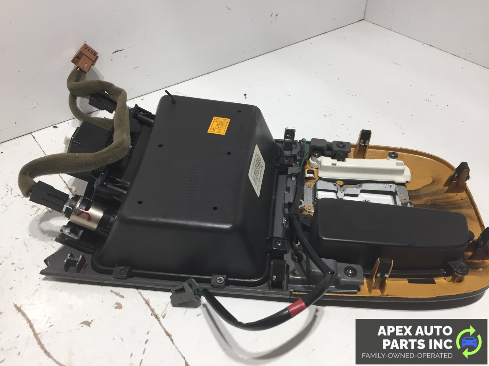 2007 - 2009 Hyundai Santa Fe Shift Floor Trim Bezel Power Outlet Heated Switch - Image 8