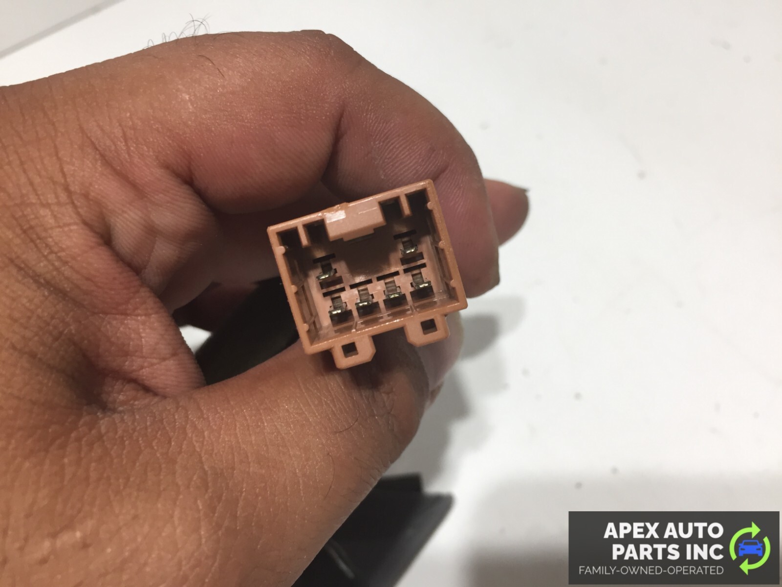 2007 - 2009 Hyundai Santa Fe Shift Floor Trim Bezel Power Outlet Heated Switch - Image 9