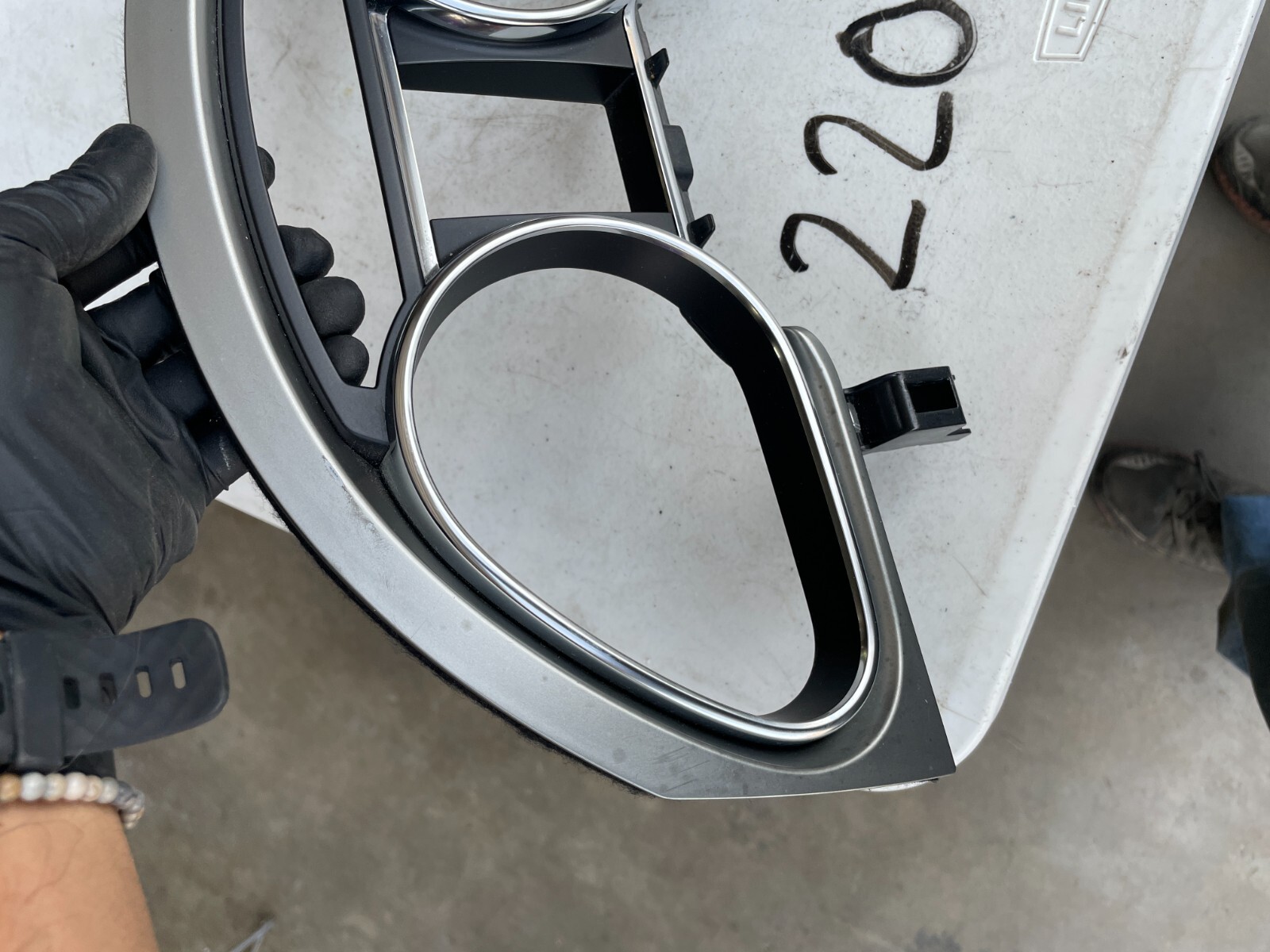 2007-2014V AUDI Q7 DASH INTRUMENT CLUSTER BEZEL 4L1 857 115 G - Image 4