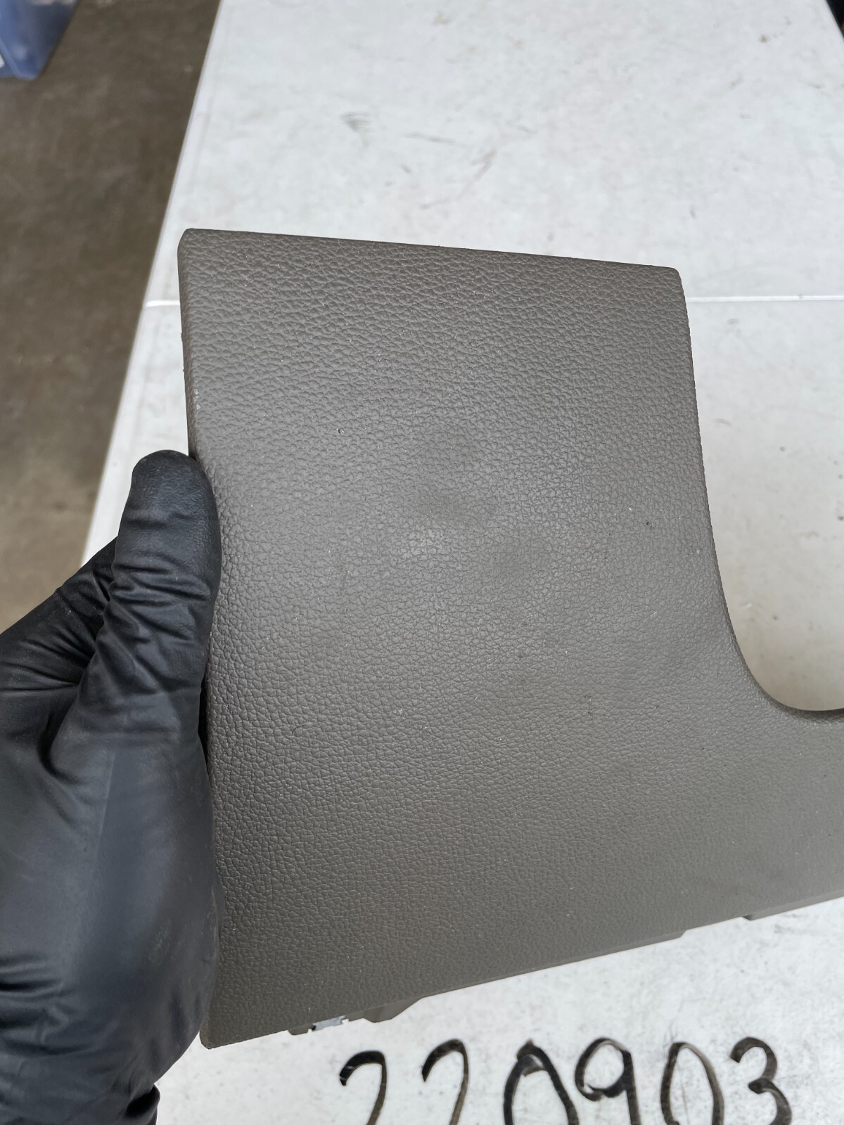 2007 - 2015 AUDI Q7 4L DASHBOARD KNEE TRIM COVER PANEL BEZEL DRIVER LEFT LH OEM - Image 3