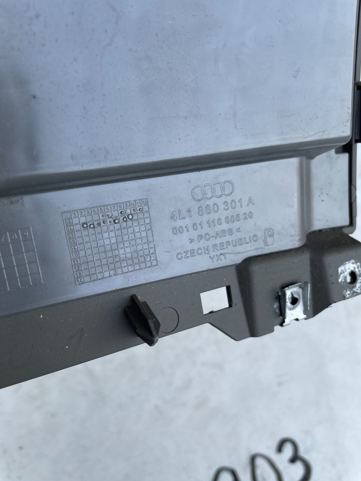 2007 - 2015 AUDI Q7 4L DASHBOARD KNEE TRIM COVER PANEL BEZEL DRIVER LEFT LH OEM - Image 10