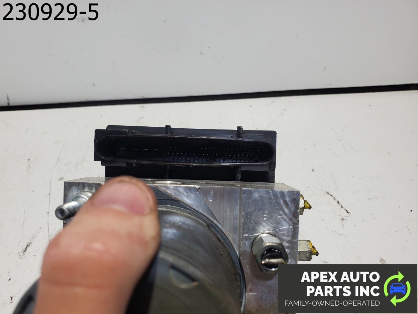 2011-2013 Infiniti G37 Abs Pump Control Module T2JUM - Image 8