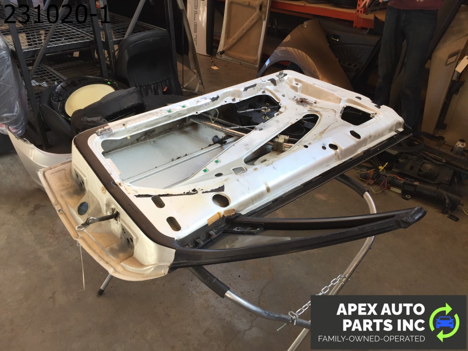 *LOCAL PICKUP* OEM 1990 Cadillac Allante FRONT LEFT DRIVER DOOR SHELL - Image 9