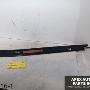 OEM 1981-1985 Mercedes 300SD 3.0L trunk strip loading edge trunk