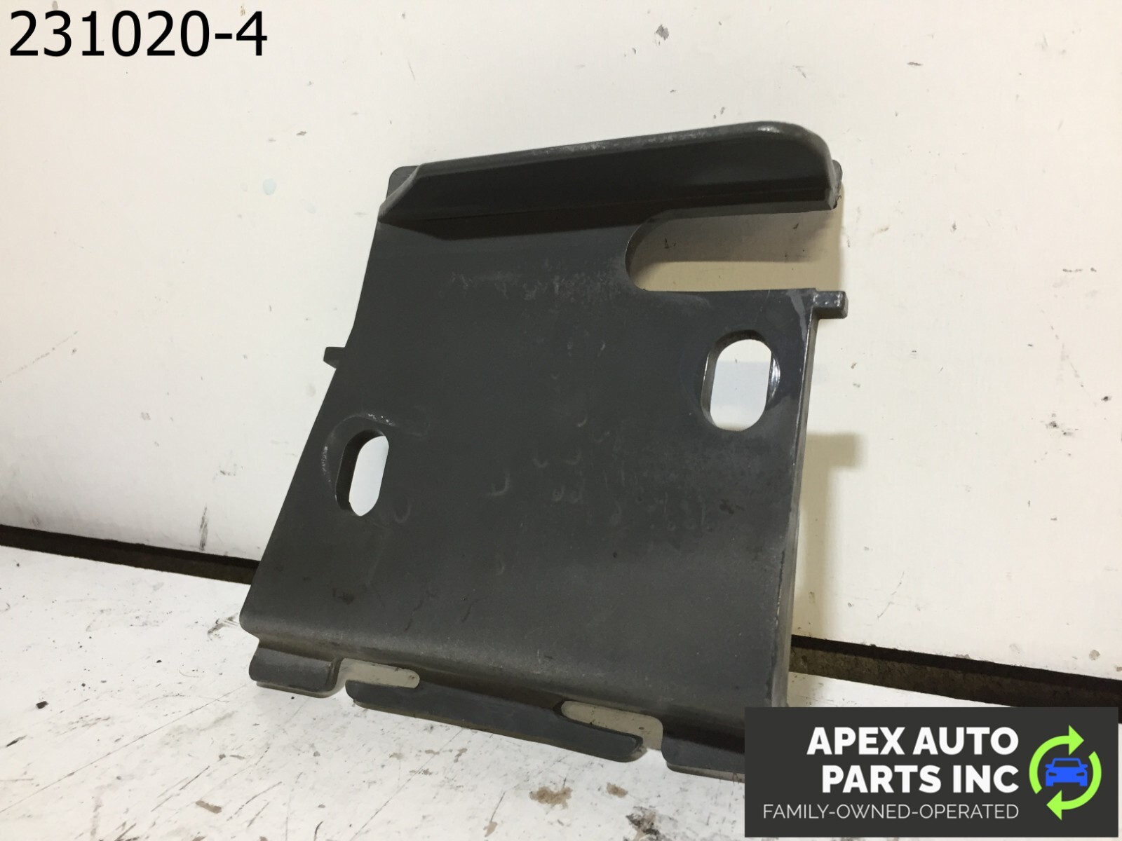 OEM 1990 Cadillac Allante Rear Bumper Mount Bracket - Image 4