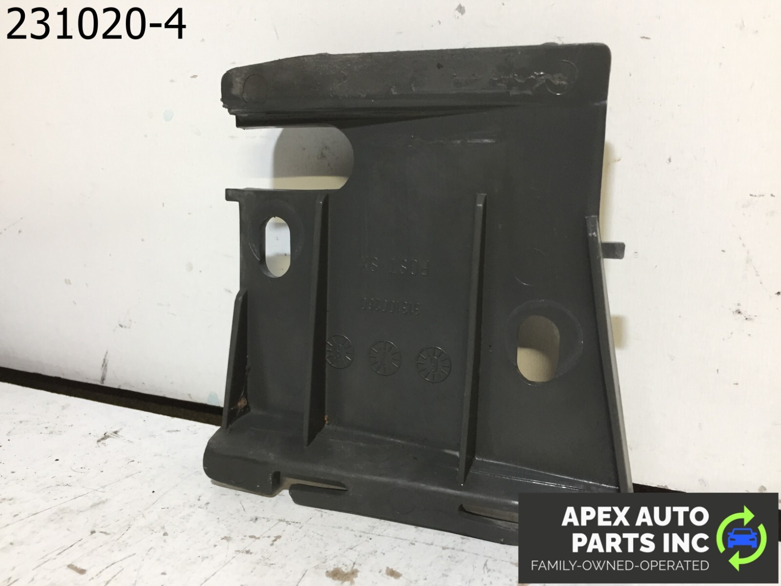 OEM 1990 Cadillac Allante Rear Bumper Mount Bracket - Image 7