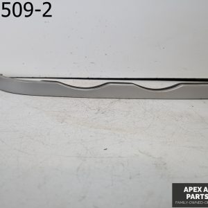 OEM 2000 BMW 323i 2.5L Headlight Lower Trim Right Sedan 8208482