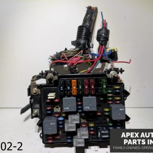 OEM 2001-2006 Chevrolet Silverado 6.0L Underhood Engine Fuse Box