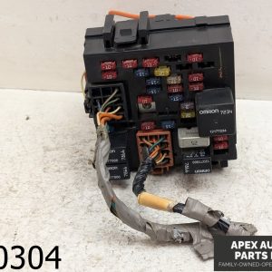 OEM 2002 Chevrolet Suburban 5.3L Cabin/Interior Fuse Box Assembly
