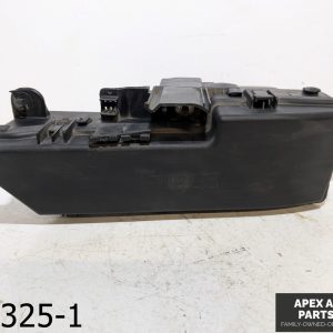 OEM 2004-2007 Volvo V70 2.5L Fuse Box Engine