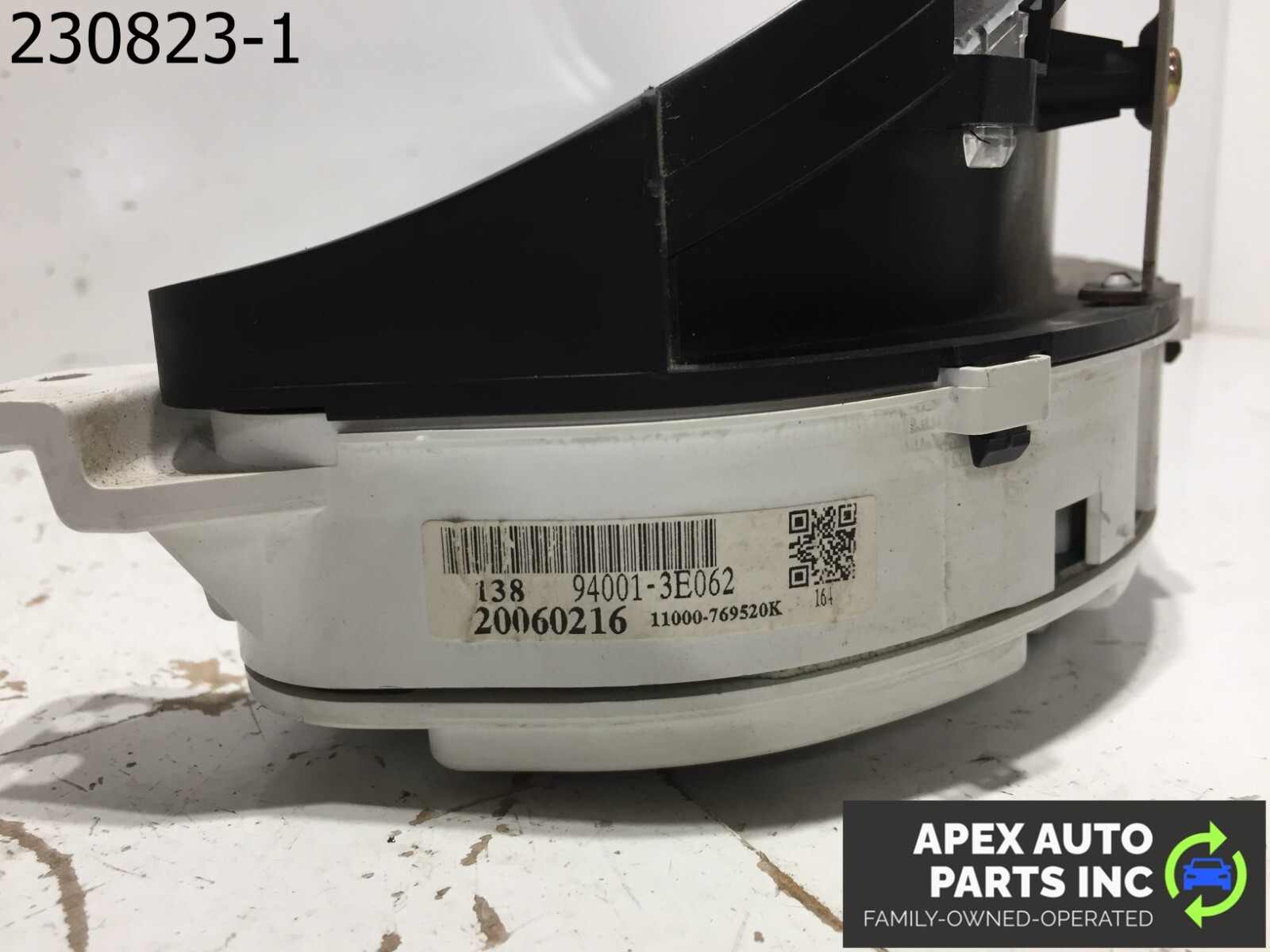 OEM 2005-2006 Kia Sorento Speedometer Instrument Cluster Gauges XZ167 - Image 9