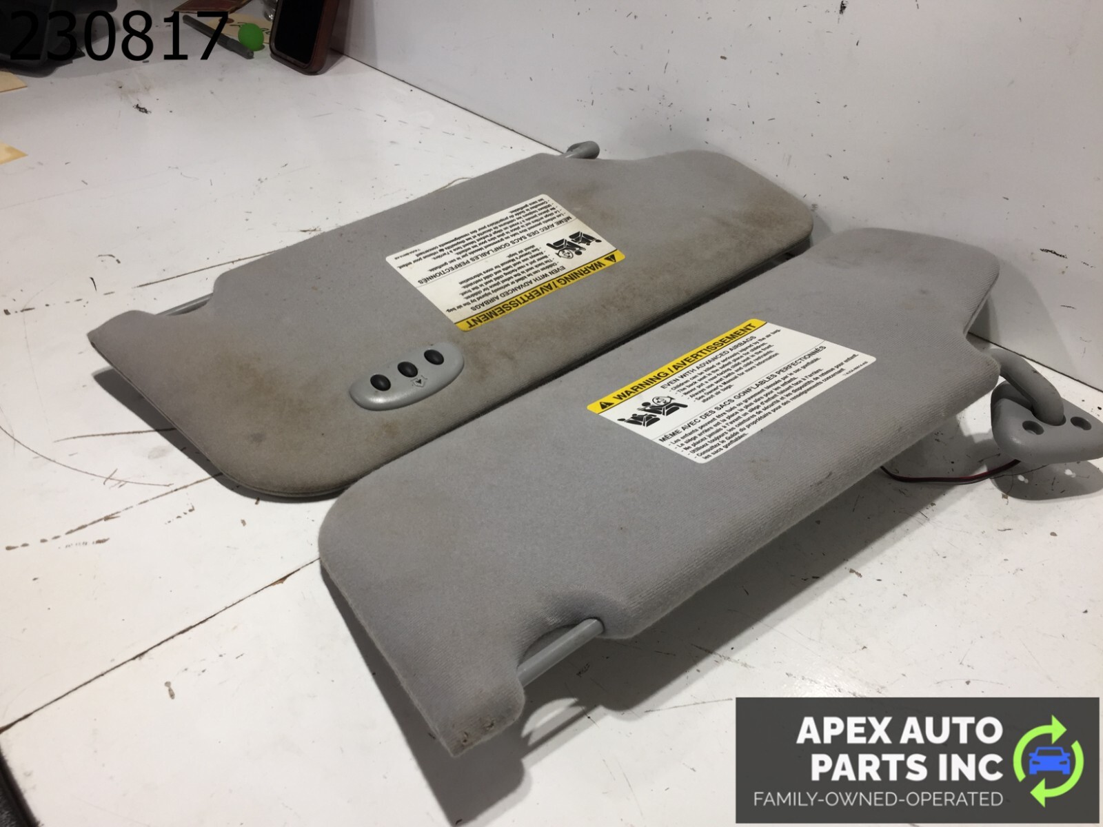 OEM 2005-2007 Ford Freestyle Driver Passneger Sunvisor Sun Visor Illuminated - Image 4