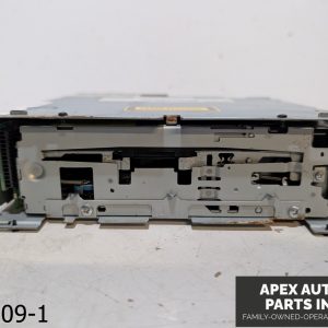 OEM 2007-2009 Audi Q7 3.6L 6 Disc CD Changer Audio Receiver Player