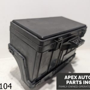 OEM 2007 Acura MDX 3.7L Engine Fuse Relay Box Under Hood Assembly