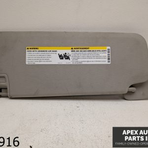 OEM 2007 Chevrolet Suburban 5.7L Passenger Right Sun Visor Illuminated