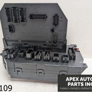 OEM 2007 Mercedes S550 5.5L FRONT FUSE BOX RELAY SAM MODULE