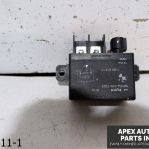 OEM 2008-2010 BMW 535XI 3.0L Cooling FAN Module / Relay 7661503