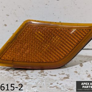 OEM 2008-2011 Mercedes C300 3.0L PASSENGER RIGHT Front Bumper Turn Signal Light