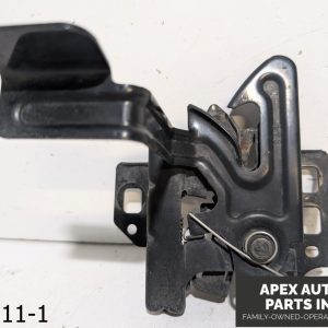 OEM 2008-2013 Cadillac CTS 3.6L SEDAN HOOD LOCK LATCH RELEASE LEVER 15911804