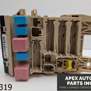 OEM 2008 Toyota Avalon 3.5L Cabin Fuse Box