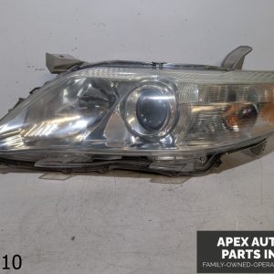 OEM 2010-2011 Toyota Camry Left Driver Side Headlight Assembly
