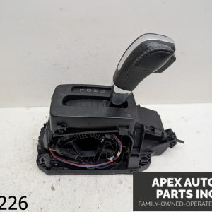 OEM 2010 Ford Fusion 2.5L Automatic Floor Gear Shifter Selector assembly