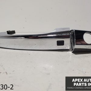 OEM 2011-2013 Kia Sorento 2.4L Front Driver Door Handle Exterior Assembly Door