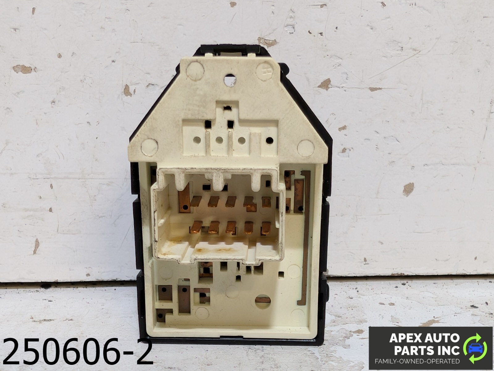 OEM 2011-2013 Kia Sportage 2.4L Power Door Mirror Switch Control - Image 5