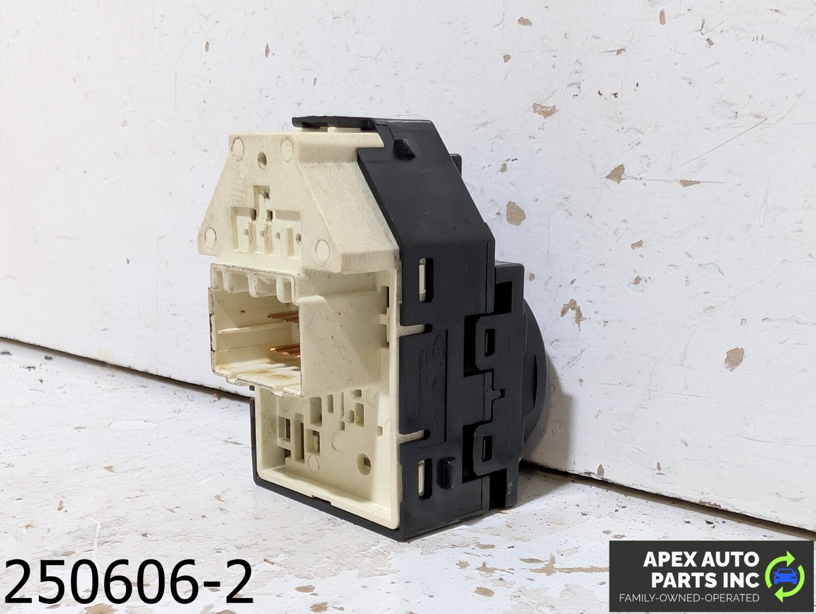 OEM 2011-2013 Kia Sportage 2.4L Power Door Mirror Switch Control - Image 6